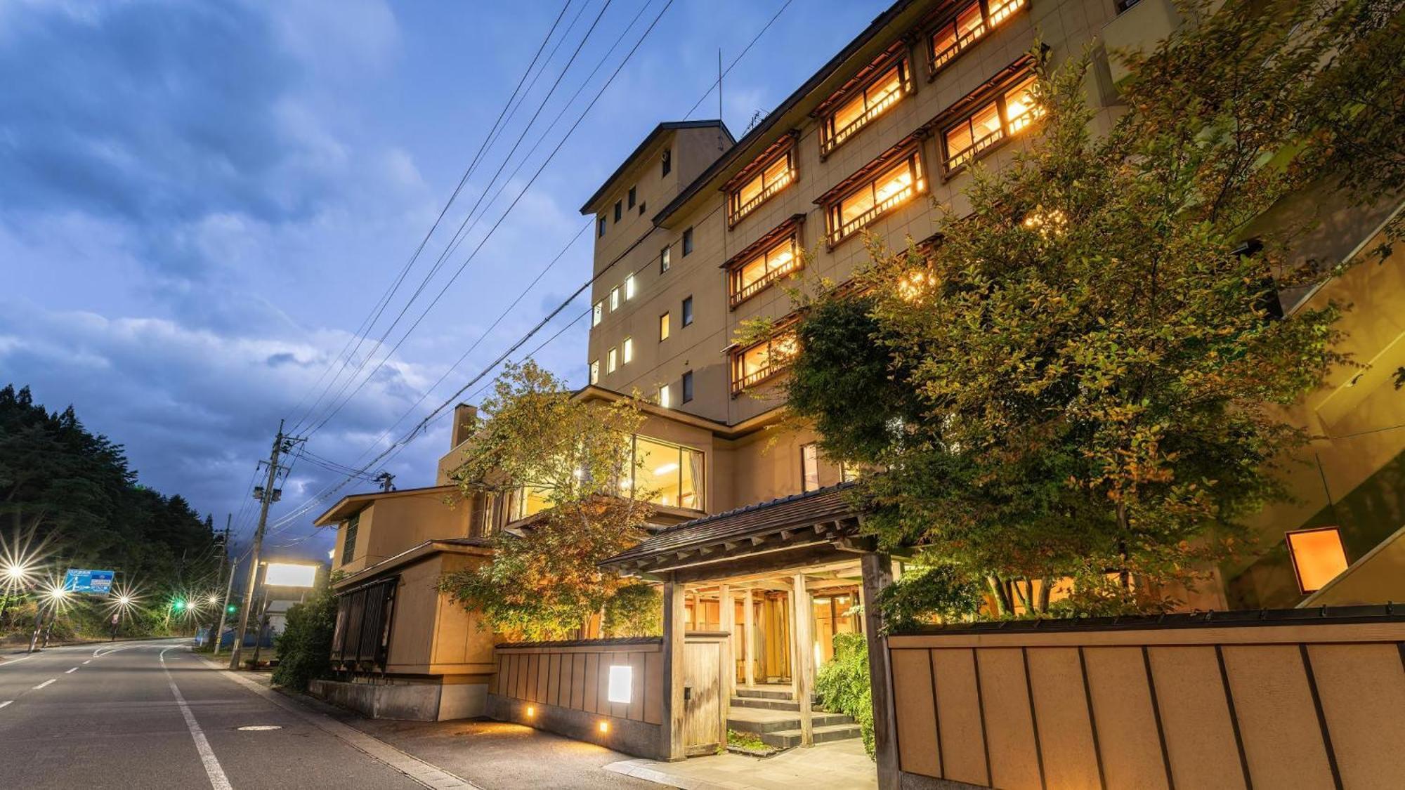 Hotel Kashintei Shirahama à Semboku Extérieur photo